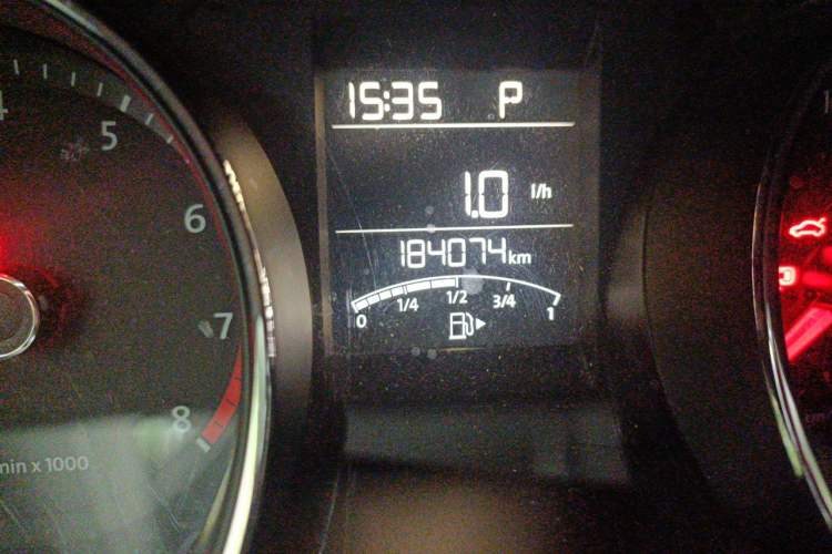 Used Volkswagen Bora 2014 1.6L Automatic Fashion Model Odometer Close Up