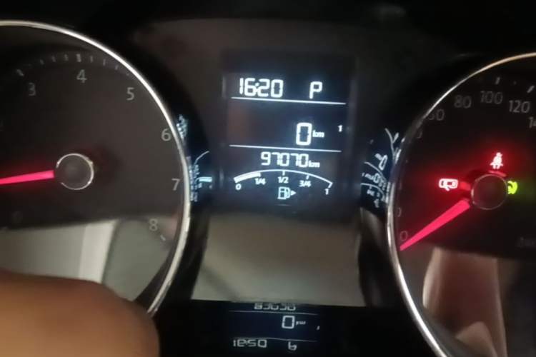Used Volkswagen Bora 2014 1.6L Automatic Comfort Model Odometer Close Up