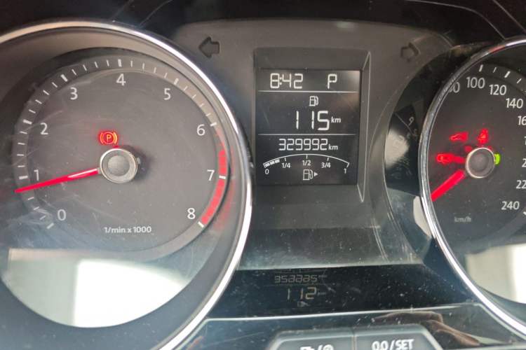Used Volkswagen Bora 2014 1.6L Automatic Comfort Model Odometer Close Up