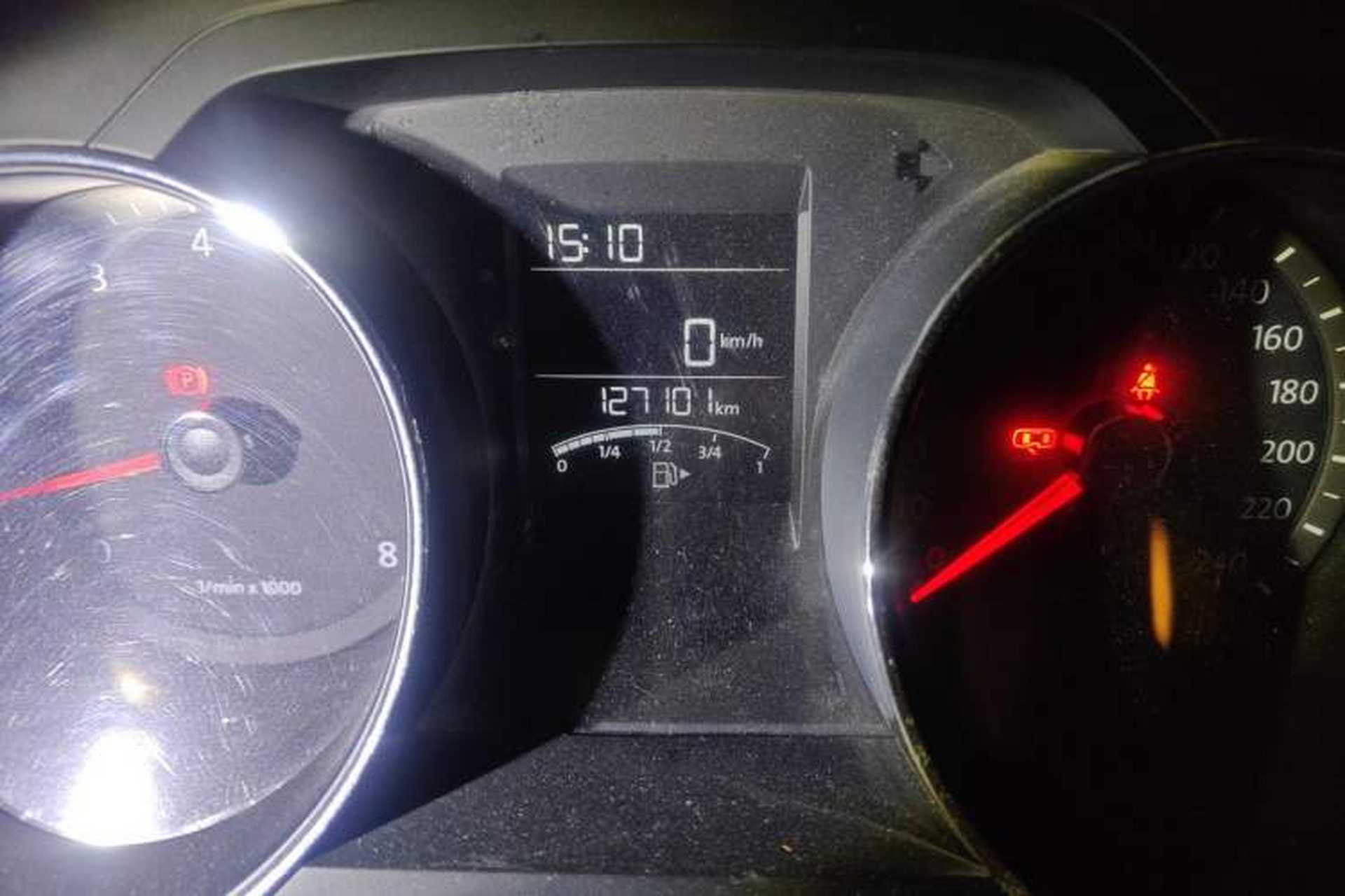 Used Volkswagen Bora 2014 1.6L Manual Fashion Edition Odometer Close Up