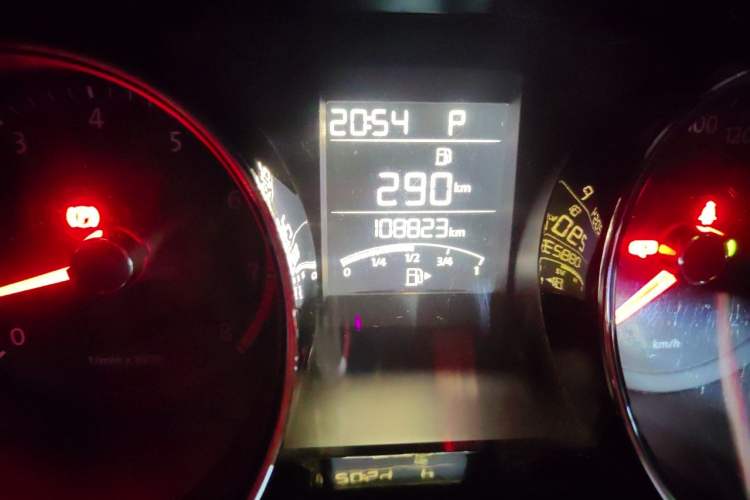 Used Volkswagen Bora 2014 1.6L Automatic Luxury Model Odometer Close Up