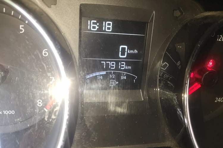 Used Volkswagen Bora 2014 1.6L Manual Comfort Model Odometer Close Up