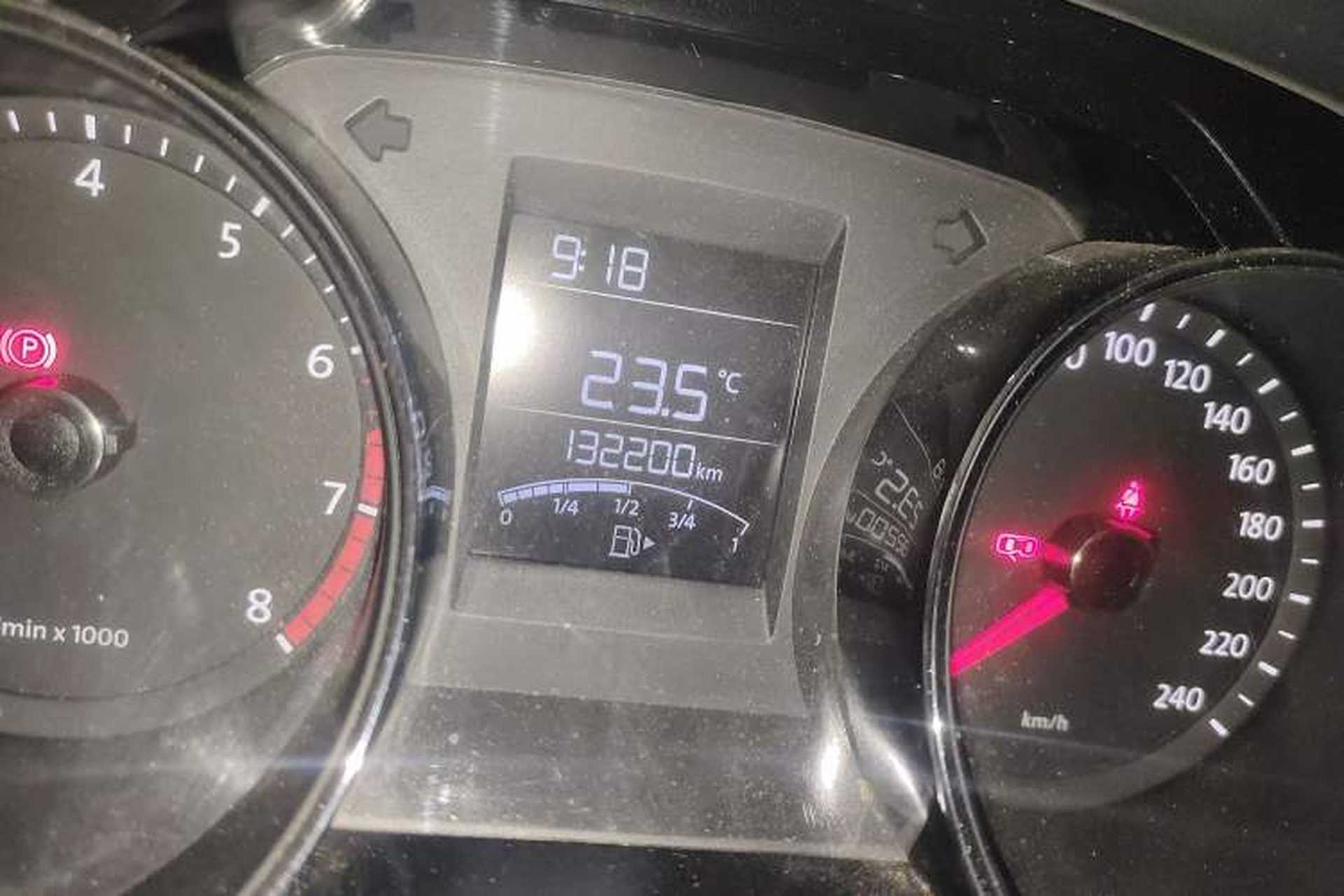 Used Volkswagen Bora 2014 1.6L Manual Comfort Model Odometer Close Up