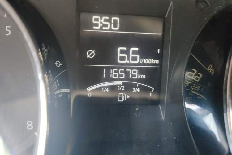 Used Volkswagen Bora 2014 1.6L Manual Comfort Model Odometer Close Up