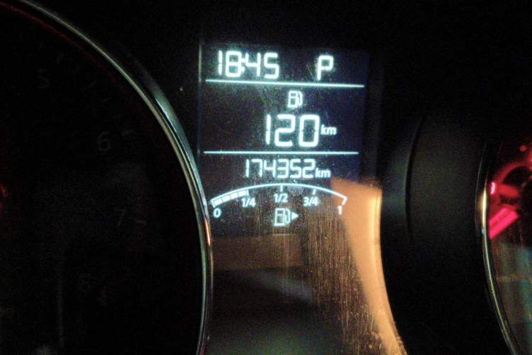 Used Volkswagen Bora 2014 1.6L Automatic Fashion Model Odometer Close Up