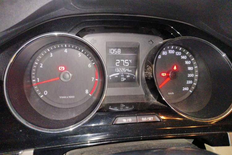 Used Volkswagen Bora 2014 1.6L Manual Comfort Model Odometer Close Up