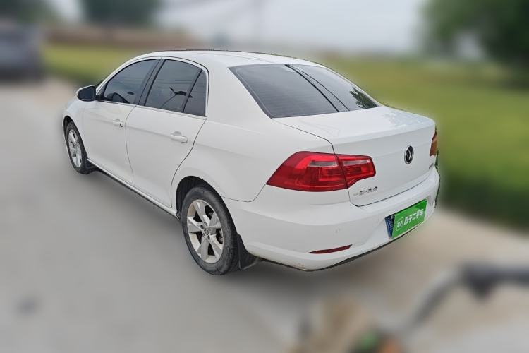 Used Volkswagen Bora 2014 1.6L Manual Comfort Model Rear Left 45 Deg