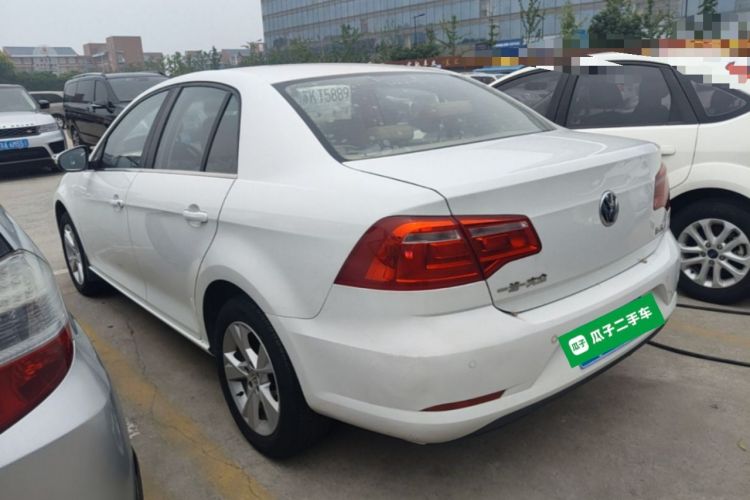 Used Volkswagen Bora 2014 1.6L Automatic Comfort Model Rear Left 45 Deg