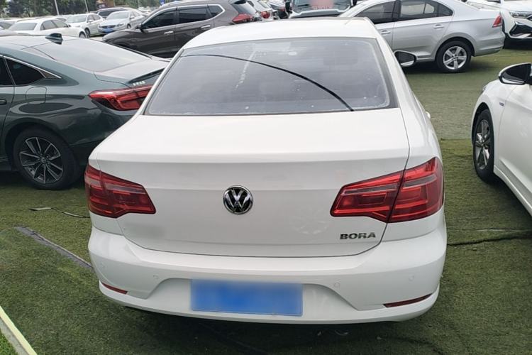 Used Volkswagen Bora 2014 1.6L Manual Comfort Model Rear