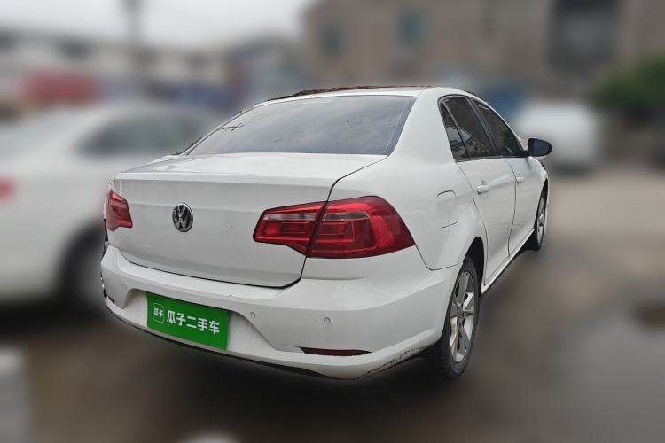 Used Volkswagen Bora 2014 1.6L Manual Comfort Model Rear Right 45 Deg