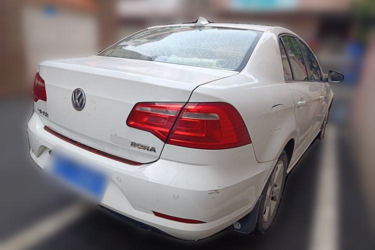 Used Volkswagen Bora 2014 1.6L Manual Comfort Model Rear Right 45 Deg