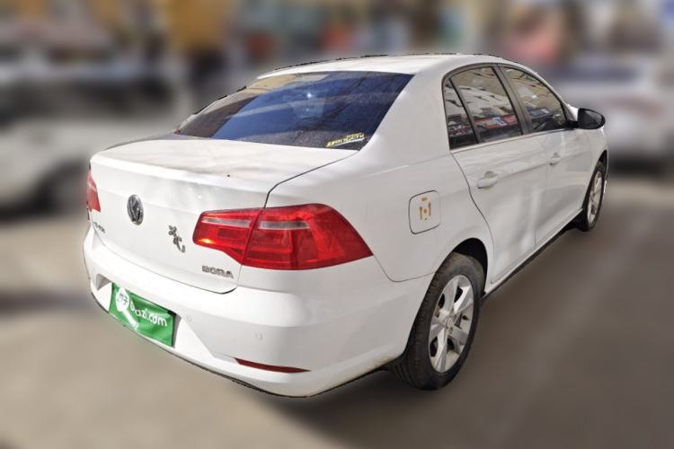 Used Volkswagen Bora 2014 1.6L Manual Comfort Model Rear Right 45 Deg
