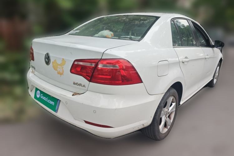 Used Volkswagen Bora 2014 1.6L Manual Comfort Model Rear Right 45 Deg
