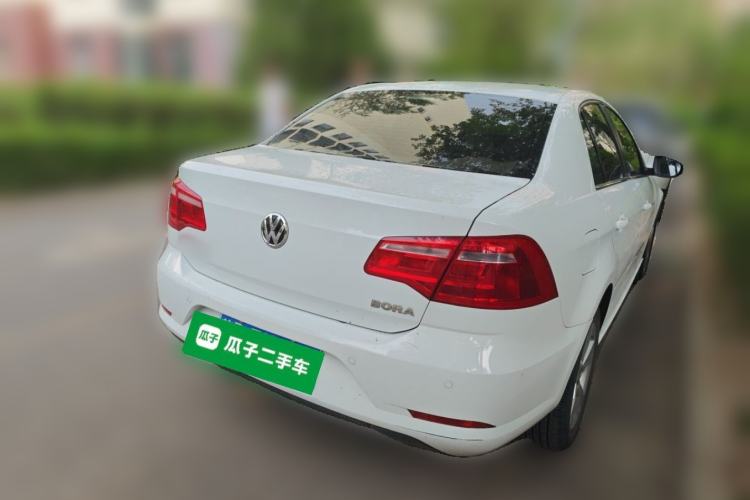 Used Volkswagen Bora 2014 1.6L Automatic Comfort Model Rear Right 45 Deg