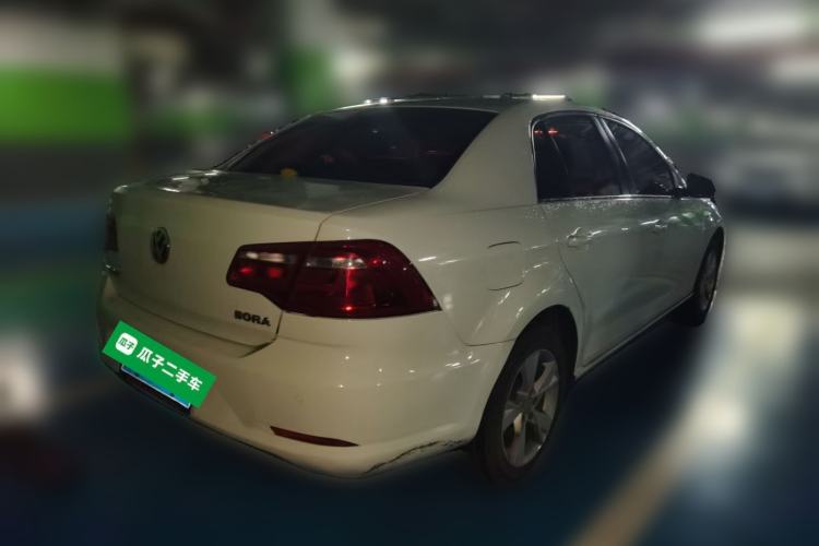Used Volkswagen Bora 2014 1.6L Manual Comfort Model Rear Right 45 Deg