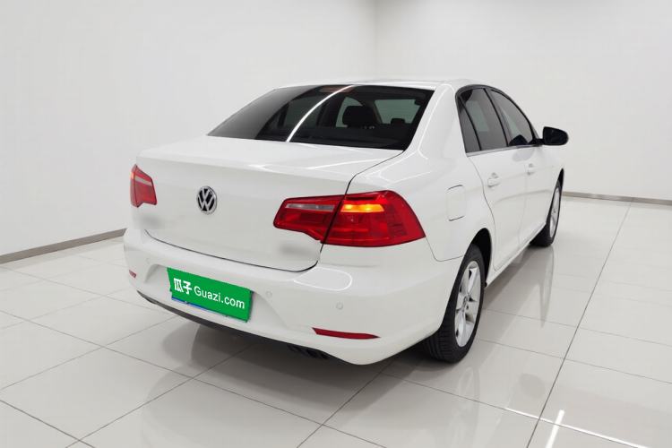 Used Volkswagen Bora 2014 1.6L Manual Comfort Model Rear Right 45 Deg