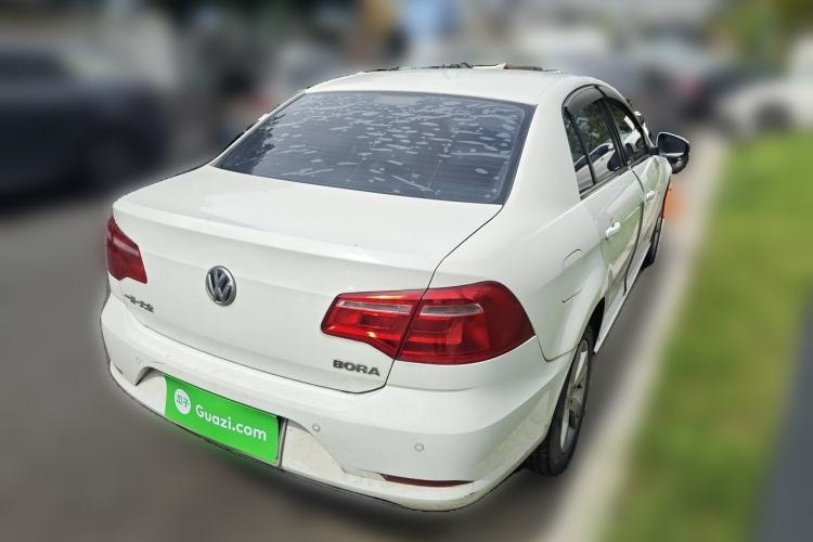 Used Volkswagen Bora 2014 1.6L Manual Comfort Model Rear Right 45 Deg
