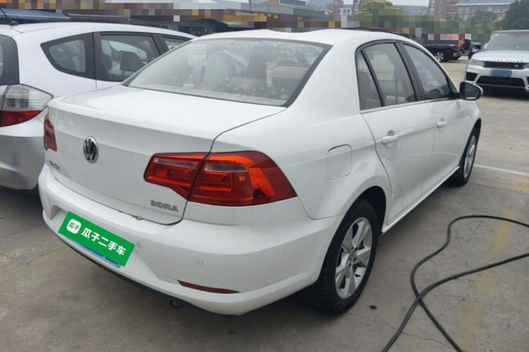 Used Volkswagen Bora 2014 1.6L Automatic Comfort Model Rear Right 45 Deg