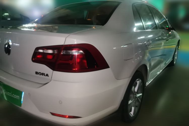 Used Volkswagen Bora 2014 1.6L Automatic Comfort Model Rear Right 45 Deg