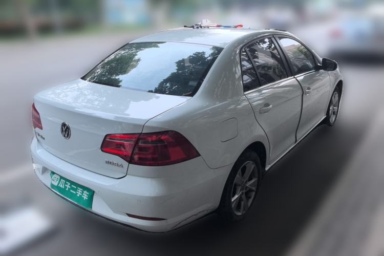 Used Volkswagen Bora 2014 1.6L Manual Comfort Model Rear Right 45 Deg