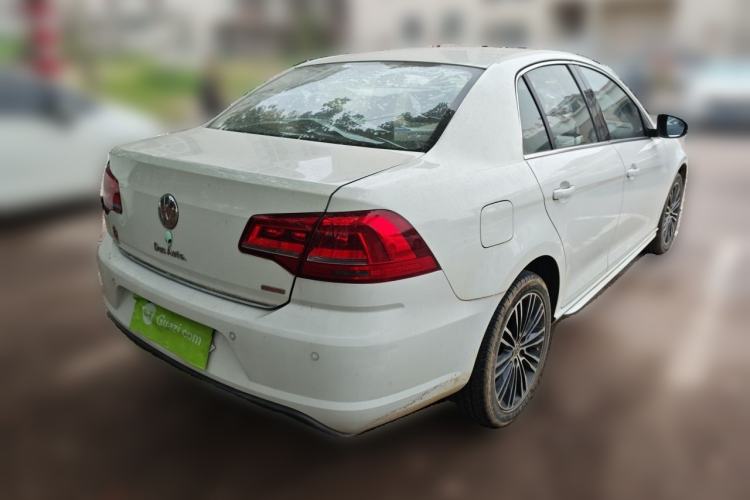 Used Volkswagen Bora 2014 1.4TSI Automatic Sportline Rear Right 45 Deg