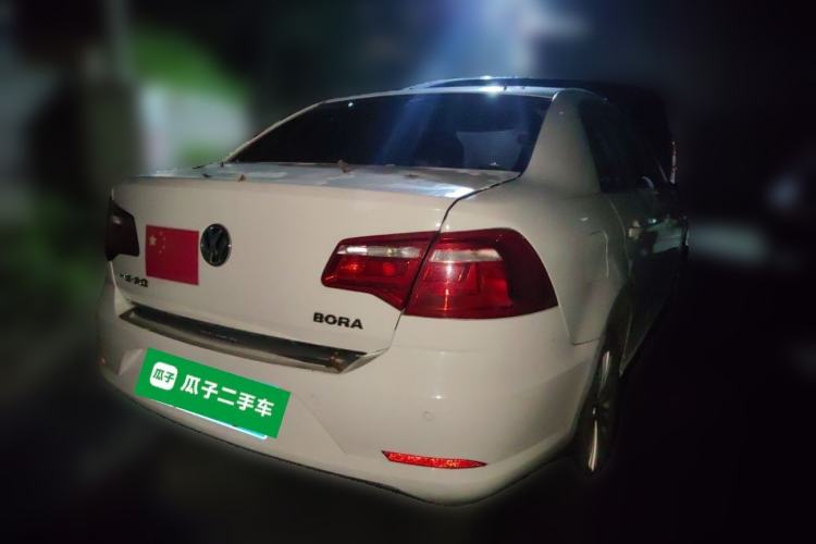 Used Volkswagen Bora 2014 1.6L Automatic Luxury Model Rear Right 45 Deg