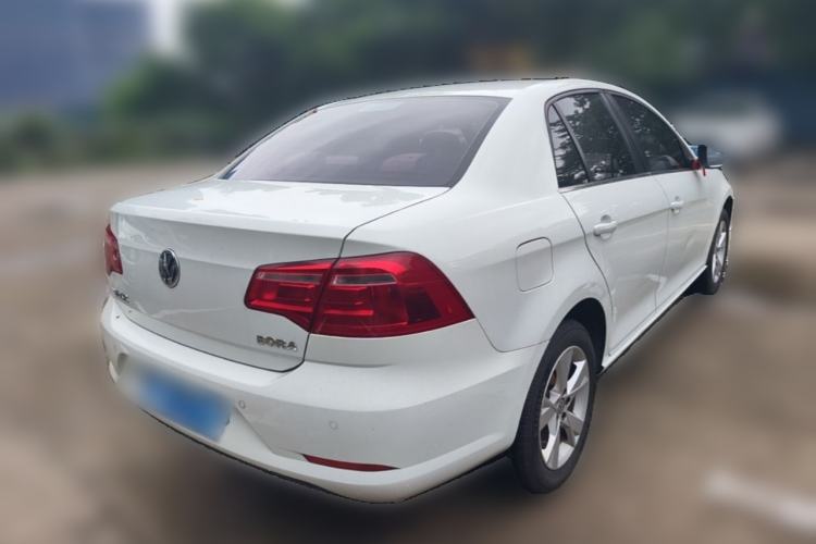 Used Volkswagen Bora 2014 1.6L Automatic Comfort Model Rear Right 45 Deg