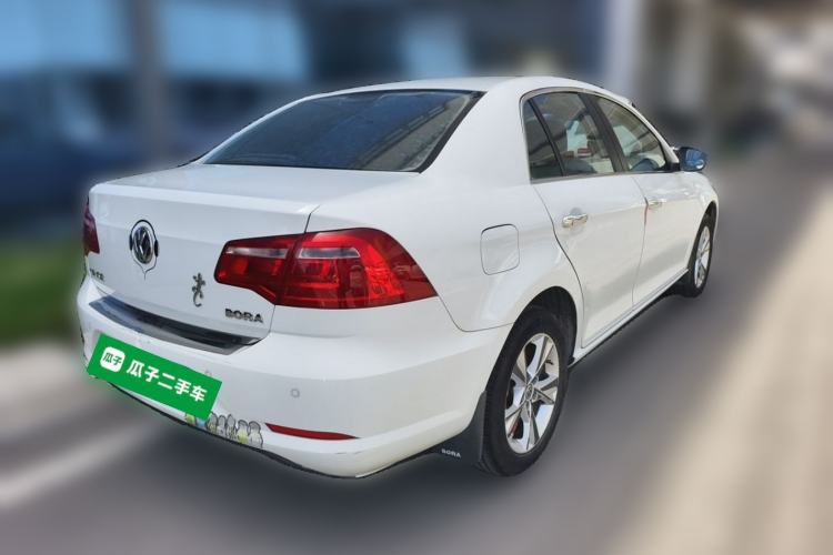 Used Volkswagen Bora 2014 1.6L Automatic Comfort Model Rear Right 45 Deg