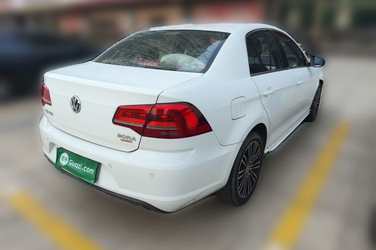 Used Volkswagen Bora 2014 1.4TSI Automatic Sportline Rear Right 45 Deg