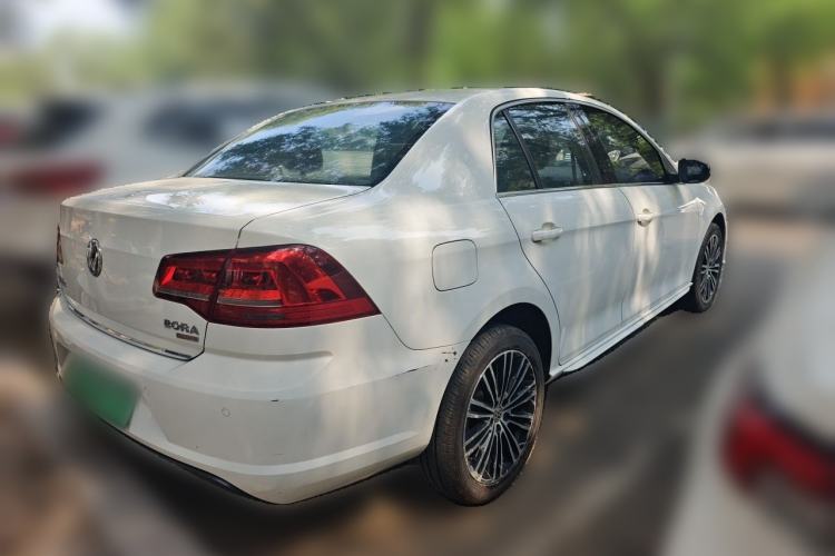 Used Volkswagen Bora 2014 1.4TSI Automatic Sportline Rear Right 45 Deg