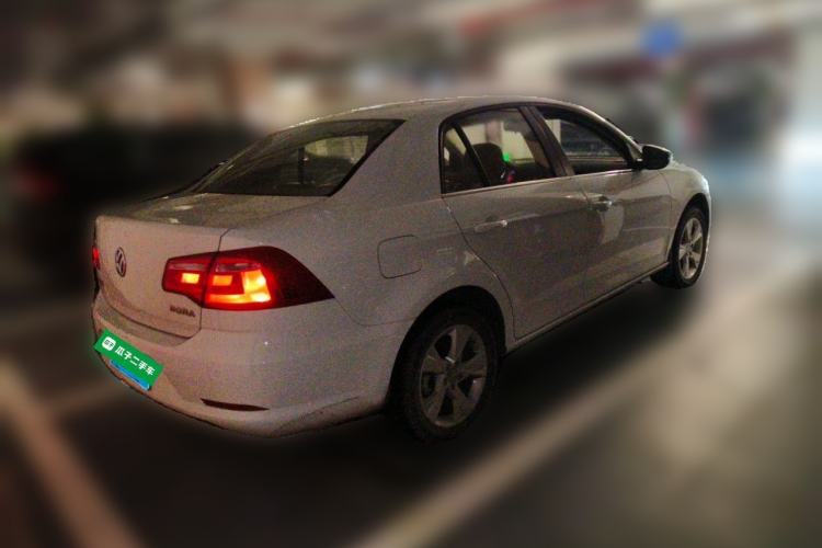 Used Volkswagen Bora 2014 1.6L Manual Comfort Model Rear Right 45 Deg