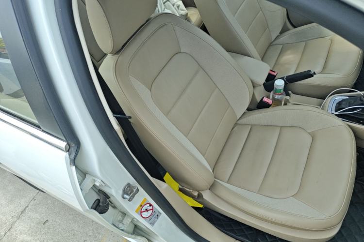 Used Volkswagen Bora 2014 1.6L Automatic Comfort Model Right Front Seat