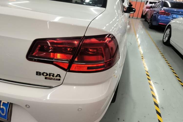 Used Volkswagen Bora 2014 1.4TSI Manual Sportline Right Rear Taillight