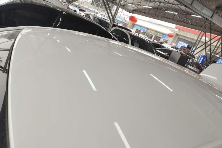Used Volkswagen Bora 2014 1.6L Automatic Fashion Model Roof