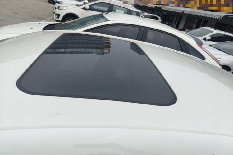 Used Volkswagen Bora 2014 1.6L Automatic Comfort Model Roof