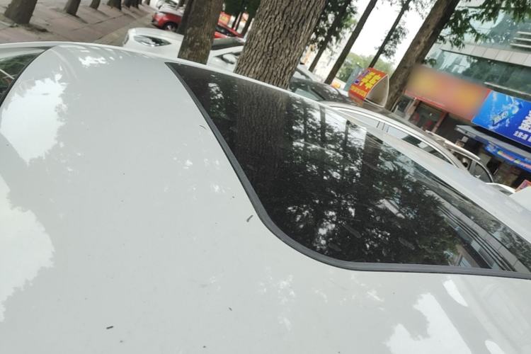 Used Volkswagen Bora 2014 1.6L Manual Comfort Model Roof