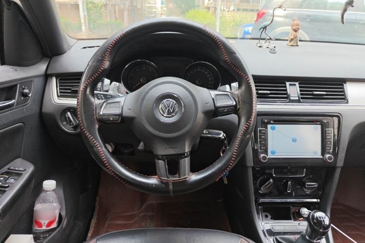 Used Volkswagen Bora 2014 1.4TSI Manual Sportline Steering Wheel