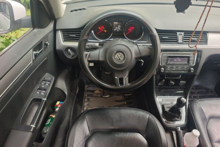 Used Volkswagen Bora 2014 1.6L Manual Comfort Model Steering Wheel
