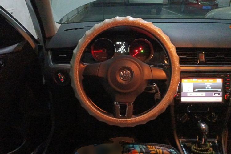 Used Volkswagen Bora 2014 1.6L Automatic Comfort Model Steering Wheel