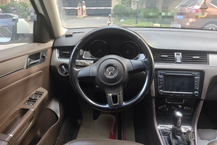 Used Volkswagen Bora 2014 1.6L Automatic Comfort Model Steering Wheel