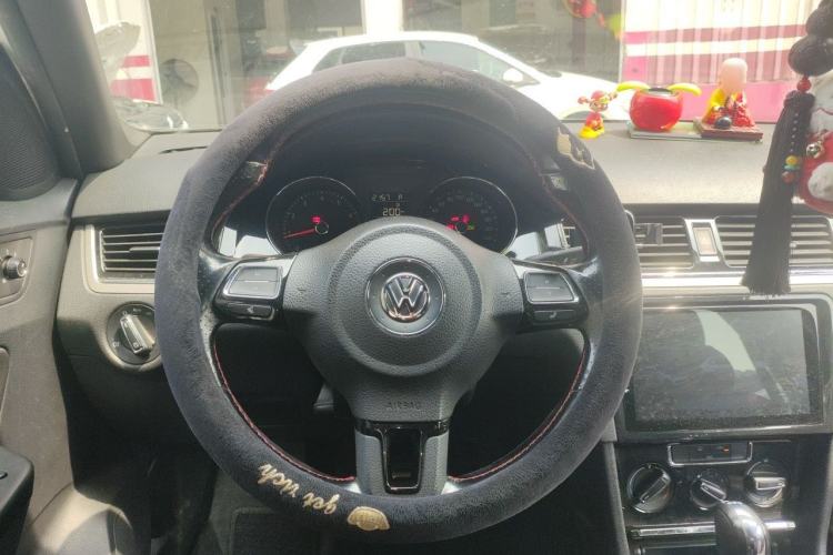 Used Volkswagen Bora 2014 1.4TSI Automatic Sportline Steering Wheel