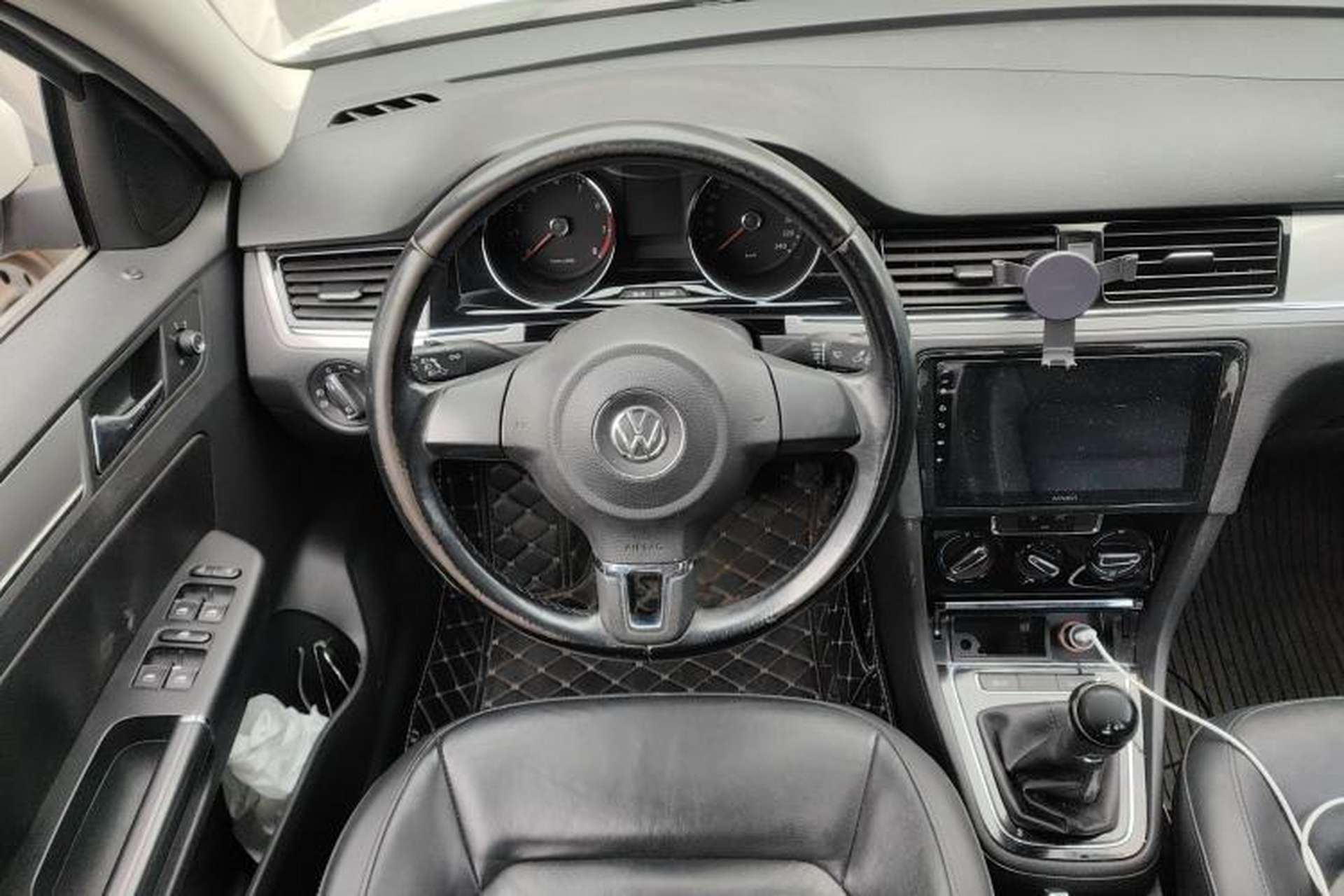 Used Volkswagen Bora 2014 1.6L Manual Comfort Model Steering Wheel