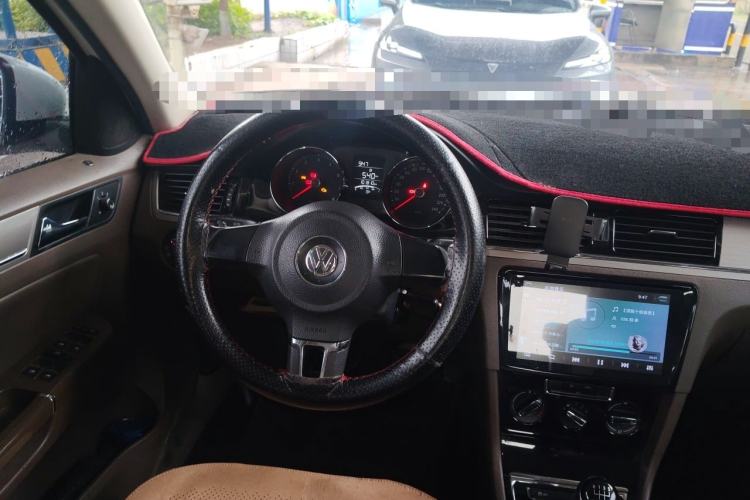 Used Volkswagen Bora 2014 1.6L Manual Comfort Model Steering Wheel