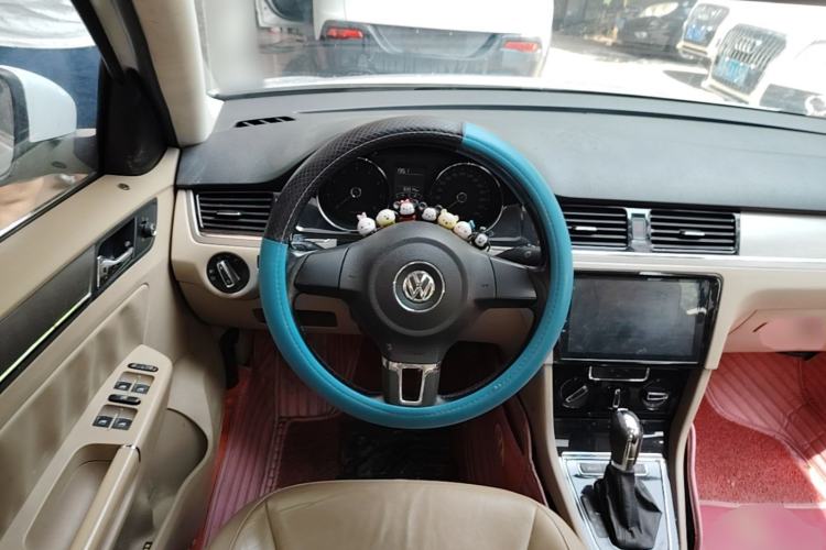 Used Volkswagen Bora 2014 1.6L Automatic Comfort Model Steering Wheel