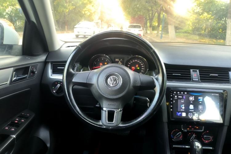 Used Volkswagen Bora 2014 1.4TSI Automatic Comfort Model Steering Wheel