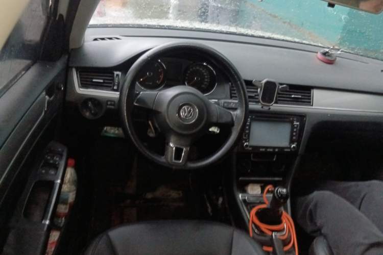 Used Volkswagen Bora 2014 1.6L Manual Fashion Edition Steering Wheel