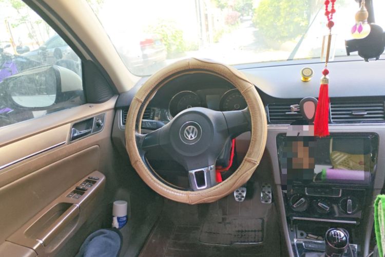 Used Volkswagen Bora 2014 1.6L Manual Comfort Model Steering Wheel