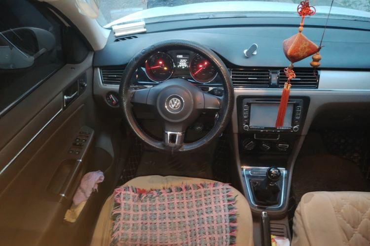 Used Volkswagen Bora 2014 1.6L Manual Comfort Model Steering Wheel