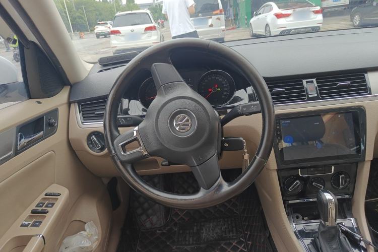Used Volkswagen Bora 2014 1.6L Automatic Comfort Model Steering Wheel