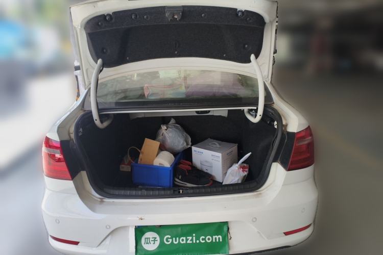 Used Volkswagen Bora 2014 1.6L Automatic Comfort Model Trunk